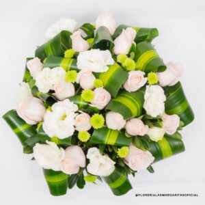 Esencial. Floreria Las Margaritas. Guadalajara. Flores a domicilio. Rosas. San valentin. 14feb. Dia del amor y la amistad.