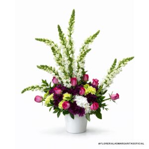 Elegancia Blanca - Floreria Las Margaritas. 10 Mayo. Dia de las Madres. Flores. GDL. Guadalajara. Flores. Rosas. Perritos. Hortencia. Arreglo floral